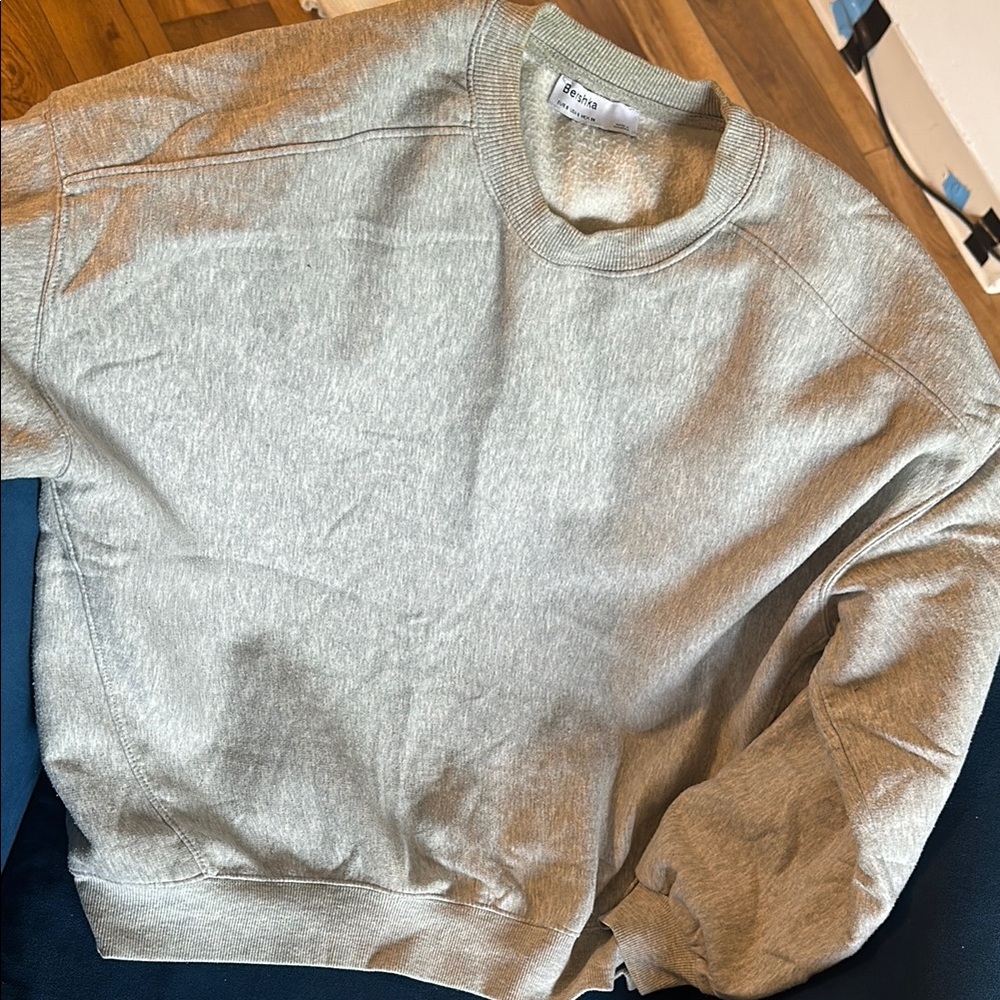 Women’s bershka Gray Sweatshirt